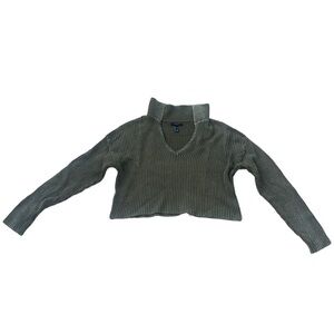 💜 Forever 21 Olive Green Ribbed Knit V-Neck Cropped